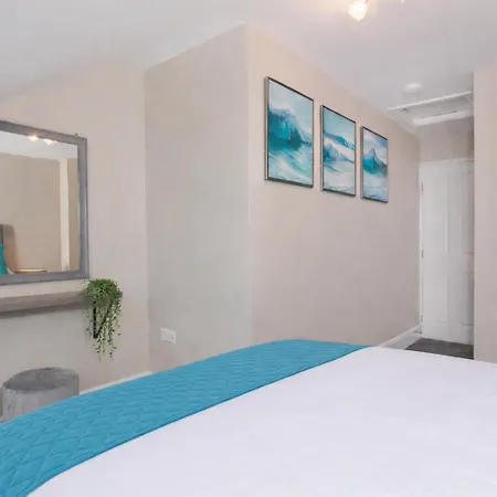 Knavesmire Mews 3 Bedrooms-free Parking * York