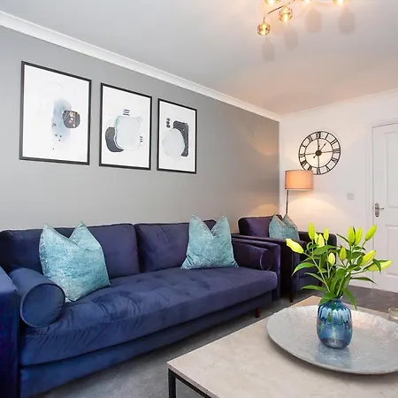 Knavesmire Mews 3 Bedrooms-free Parking * York