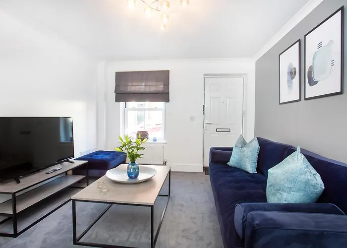 Knavesmire Mews 3 Bedrooms-free Parking * York