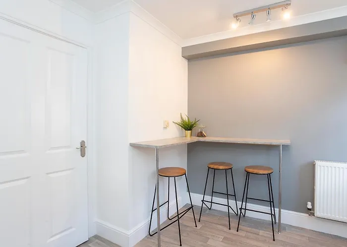 Knavesmire Mews 3 Bedrooms-free Parking * York