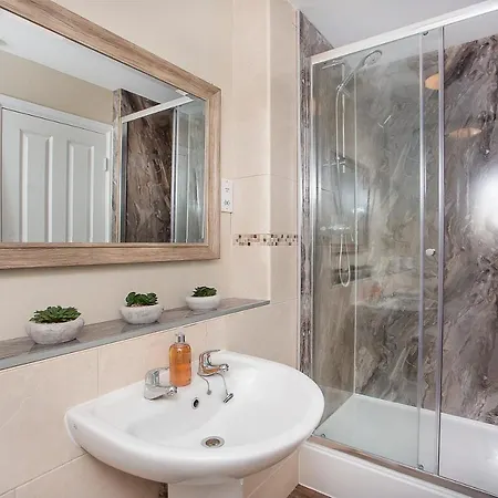 Knavesmire Mews 3 Bedrooms-free Parking * 约克