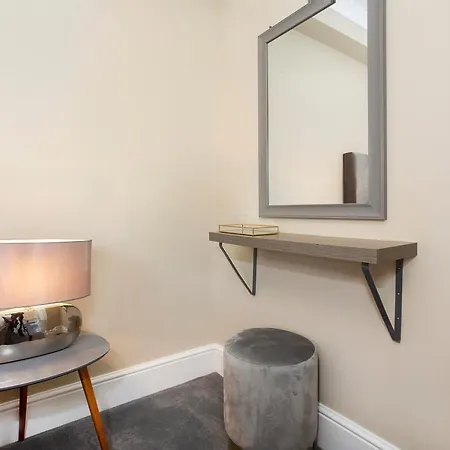 Knavesmire Mews 3 Bedrooms-free Parking 公寓 约克